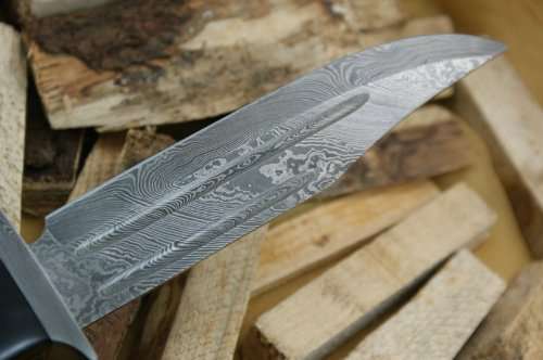 Knife King SSG  Damascus Handmade HuntingBowie Knife Comes with a sheath